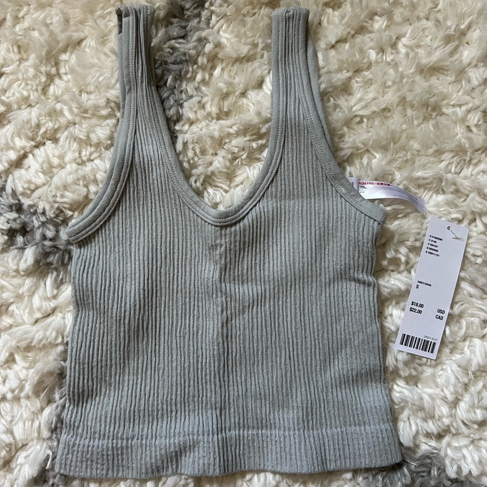 Urban Outfitters Crop Tank Size XS NWT